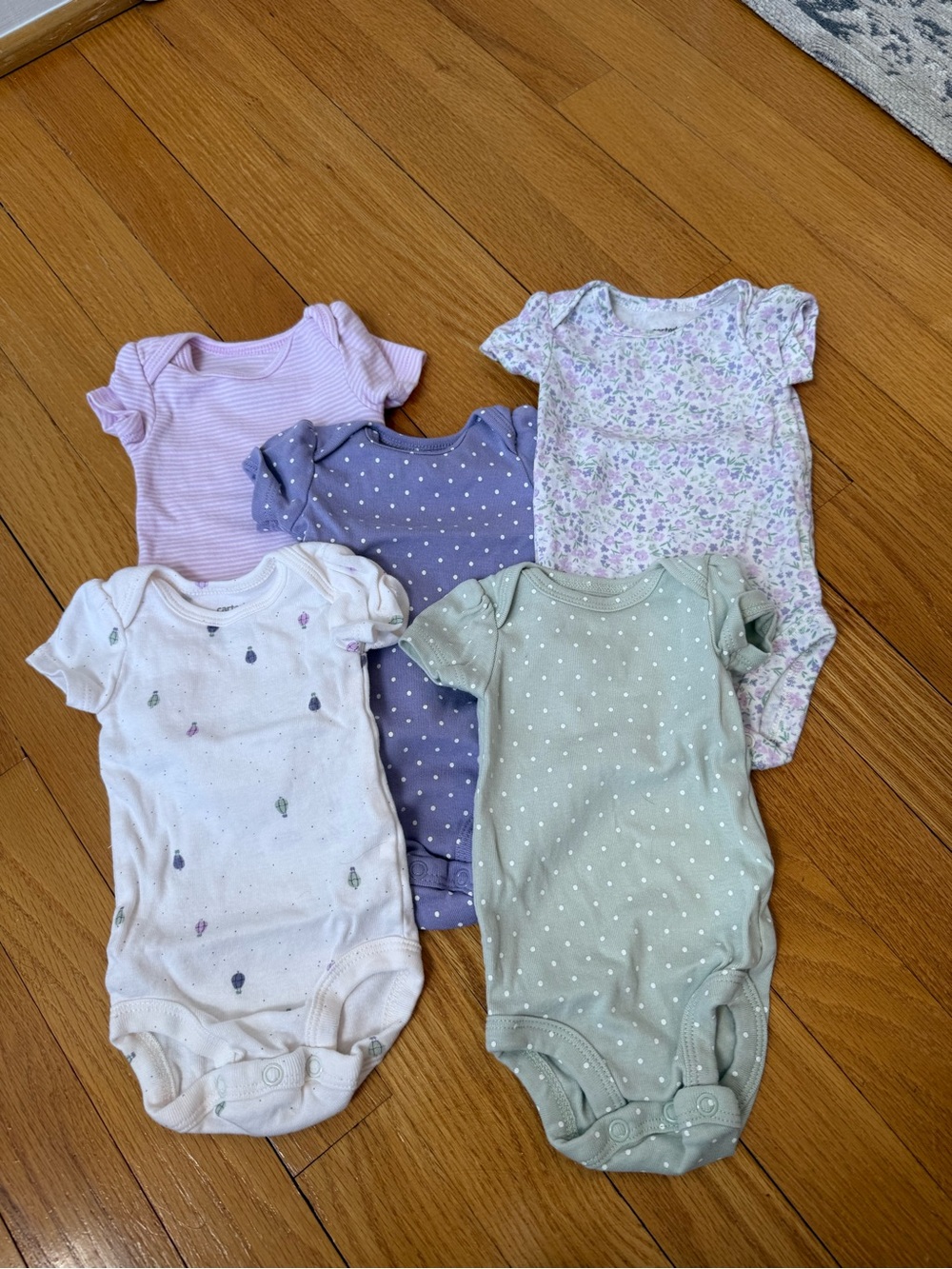 Carter's Pastel Bodysuits. Newborn, set of 5.